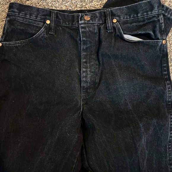 Wrangler cowboy cut solid black wash denim straight leg patch jeans 33x36 - Picture 5 of 6